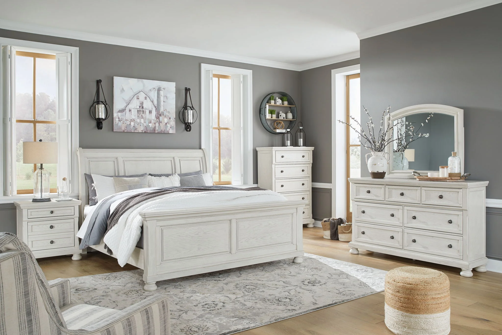 Robbinsdale – Sleigh Bed Set