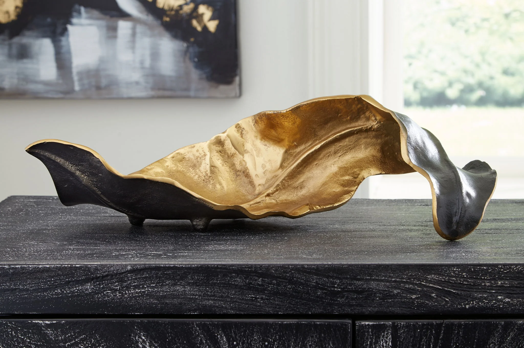 Melinda – Sculpture – Black / Gold Finish