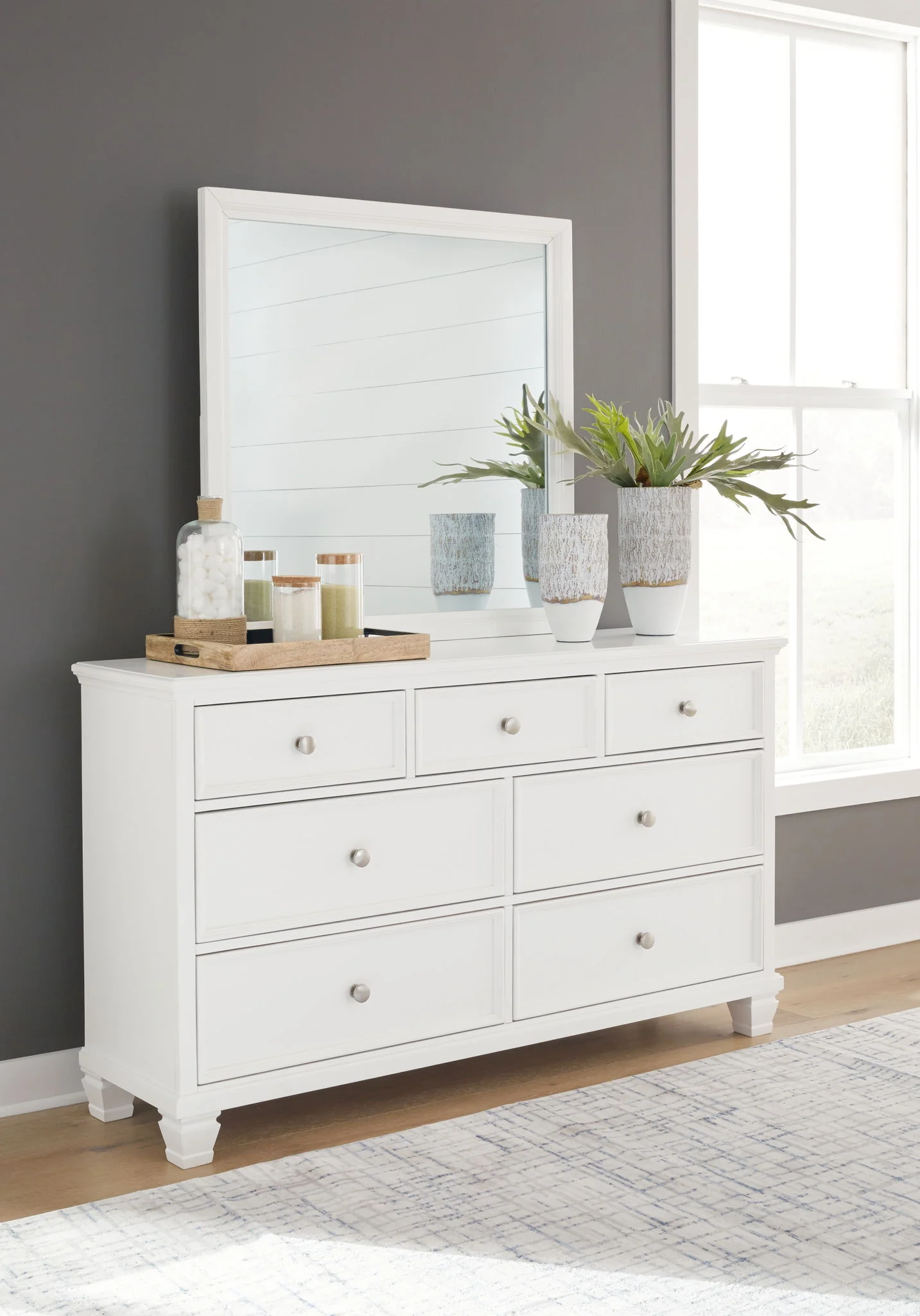 Fortman - Dresser And Mirror - White - Image 2