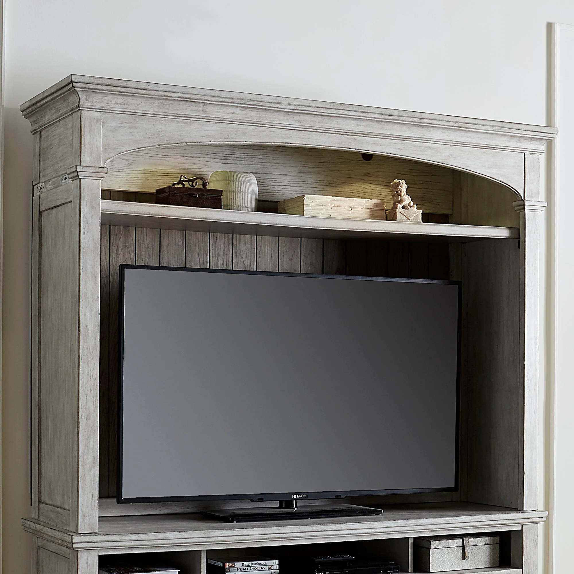 Heartland – Entertainment Hutch – Antique White / Tobacco Tops
