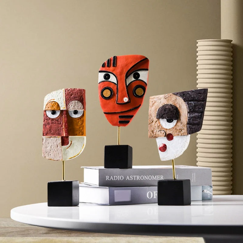 Abstract Pop Art Face Home Sculpture - Image 1