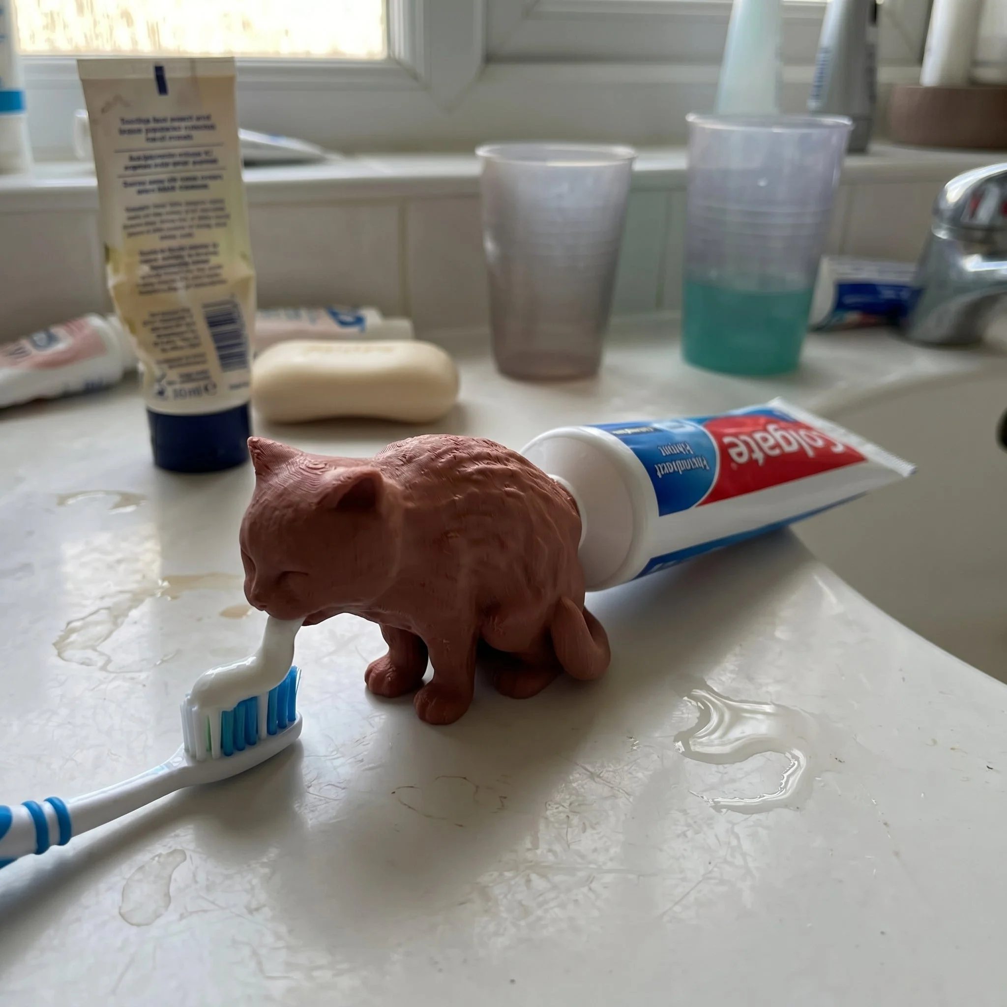 Hangover Cat Toothpaste Dispenser - Image 2
