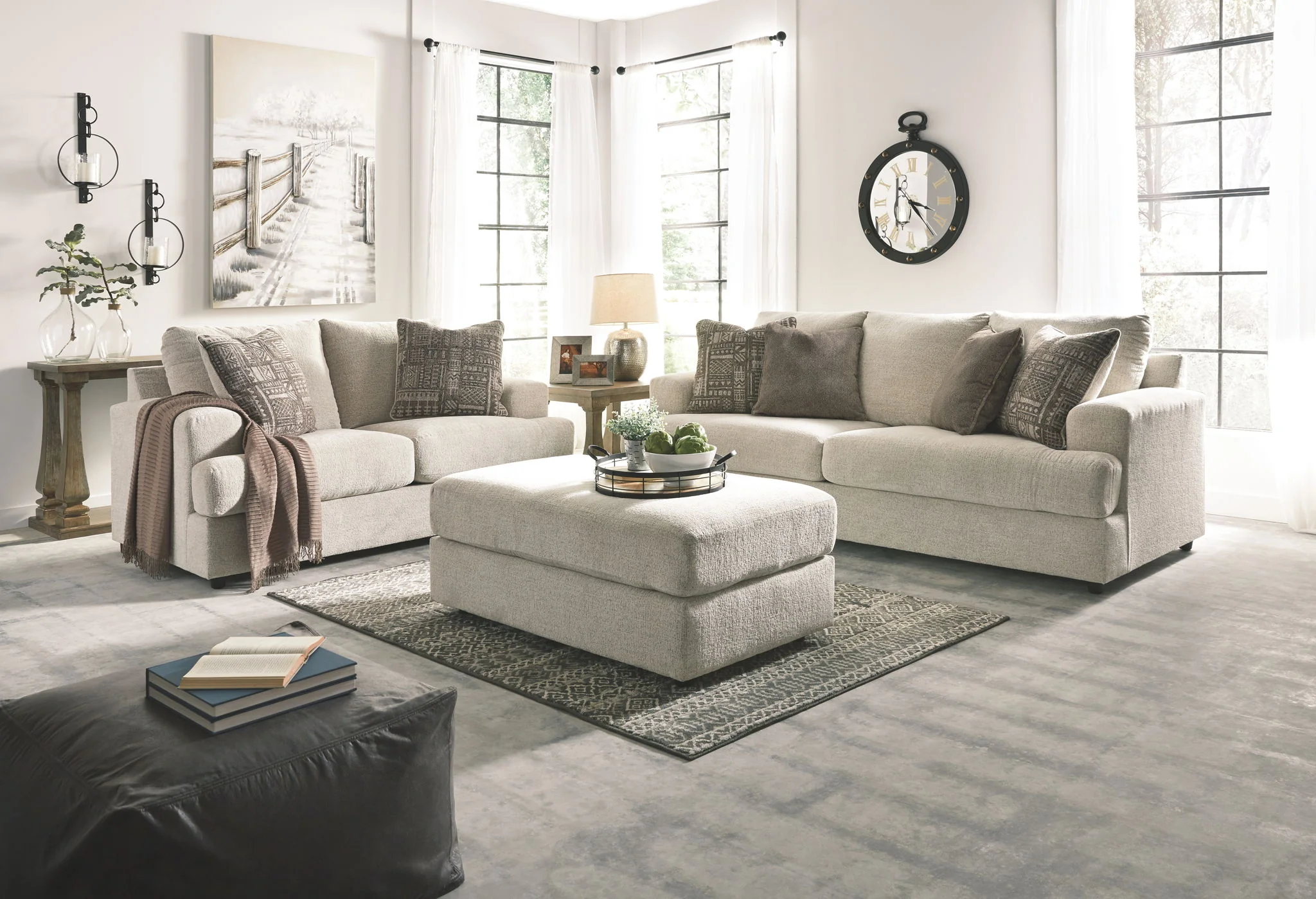 Soletren - Living Room Set - Image 1