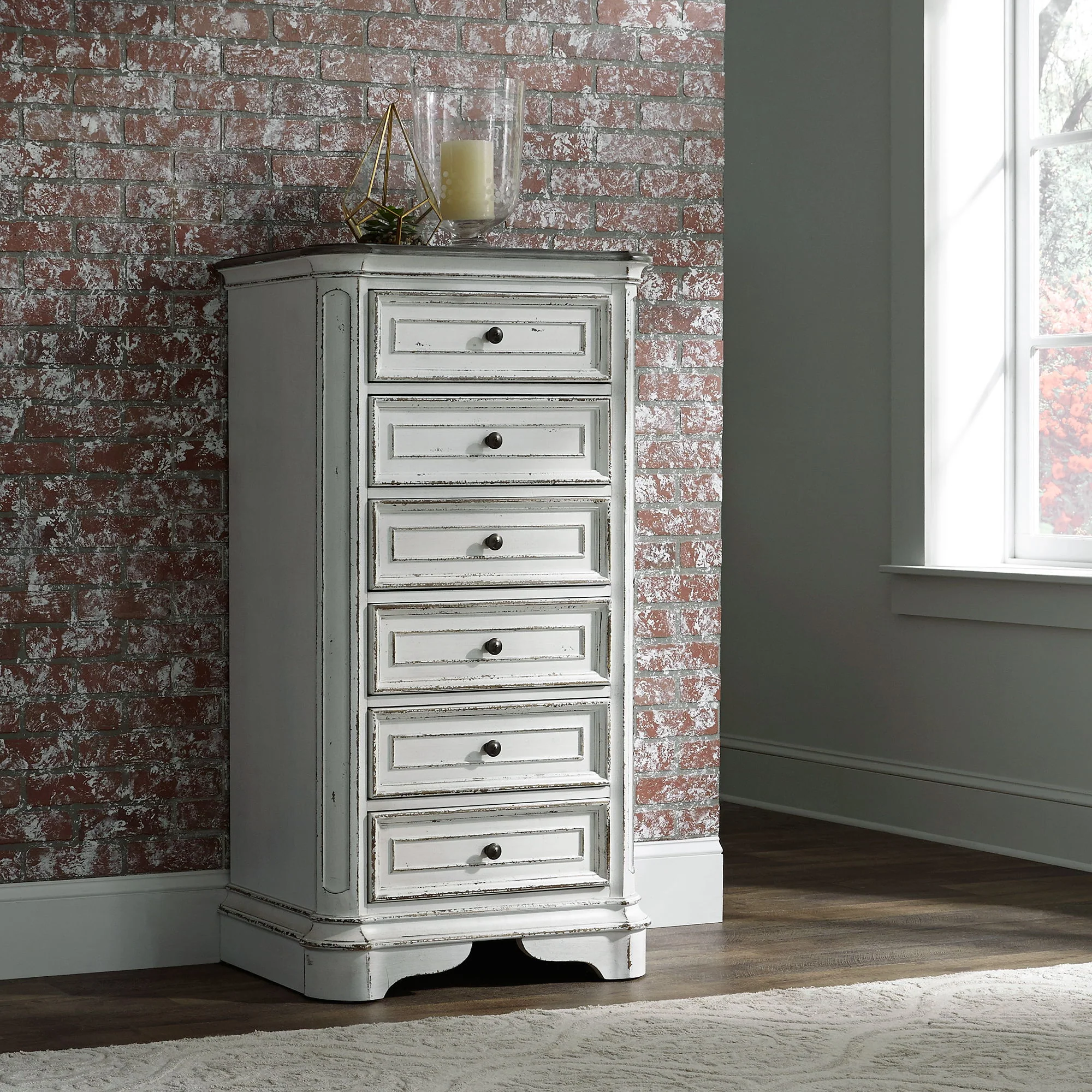 Magnolia Manor – Lingerie Chest – Antique White