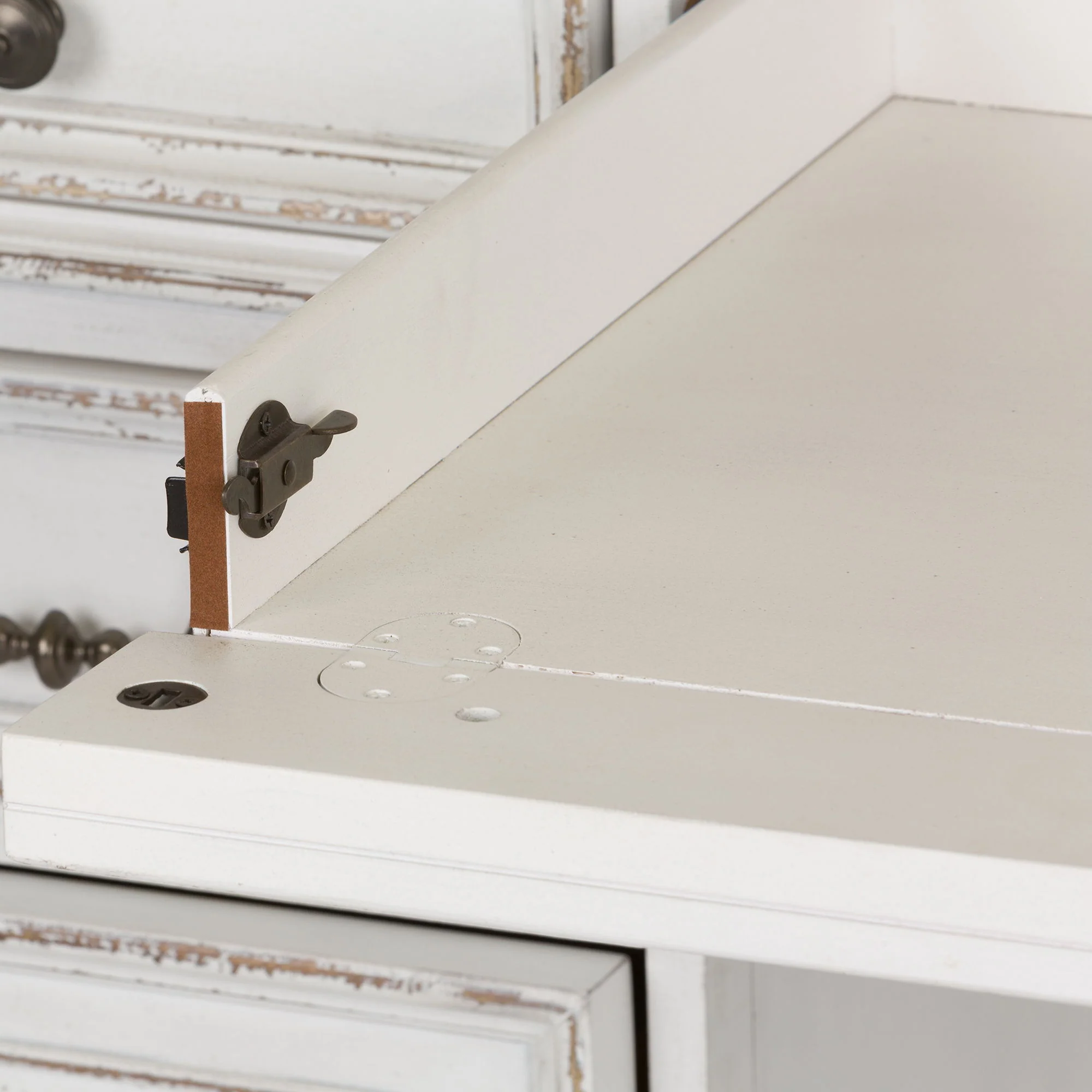 Magnolia Manor - Credenza - Image 3