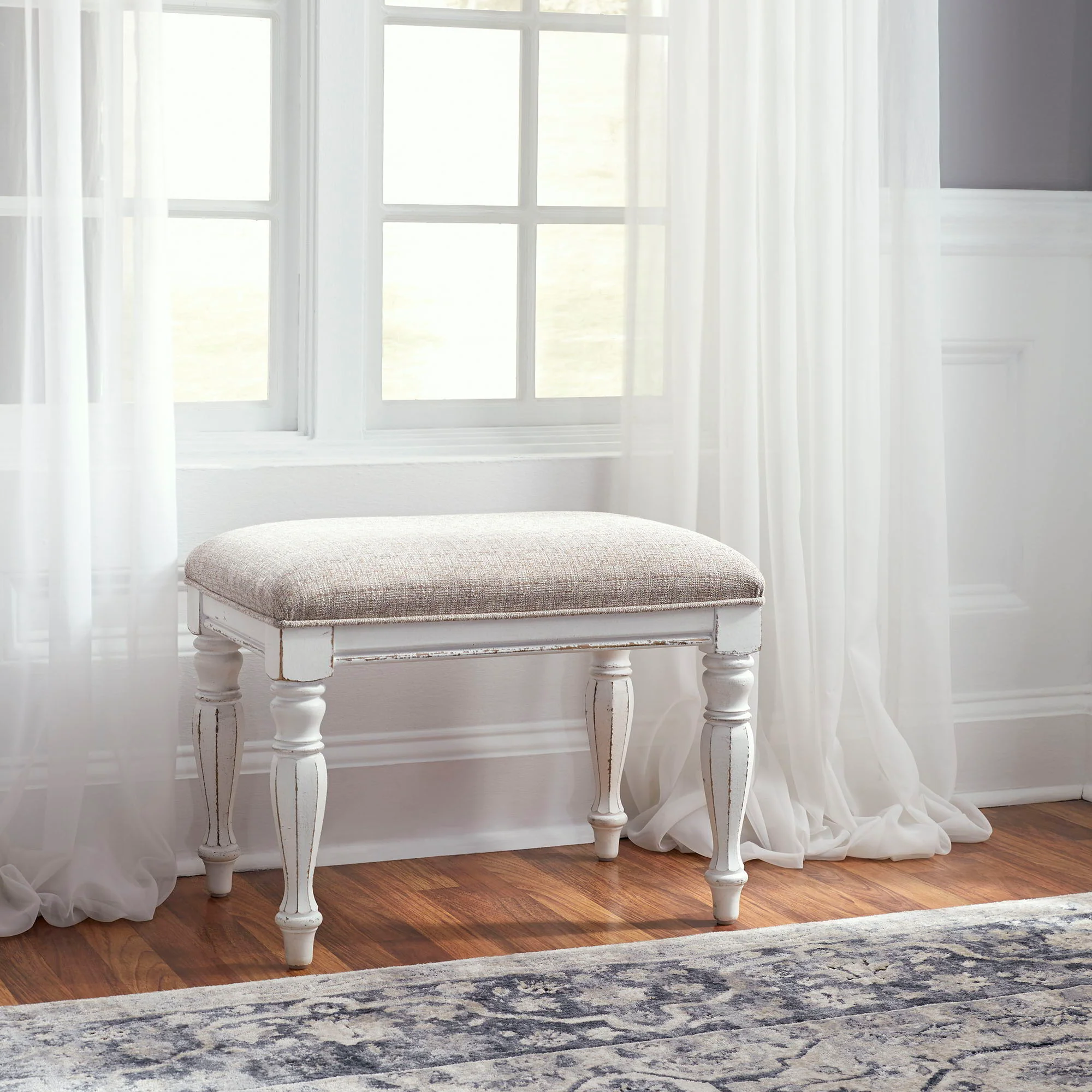 Magnolia Manor - Accent Bench - Antique White - Image 1