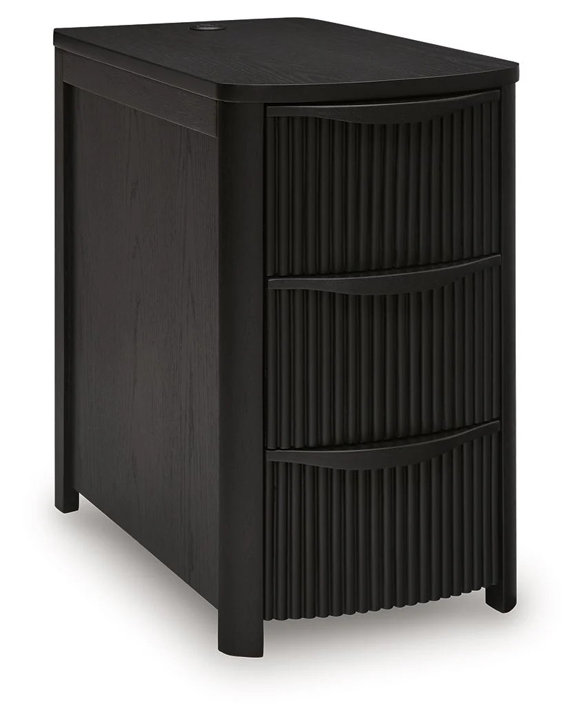 Camdill – Chair Side End Table
