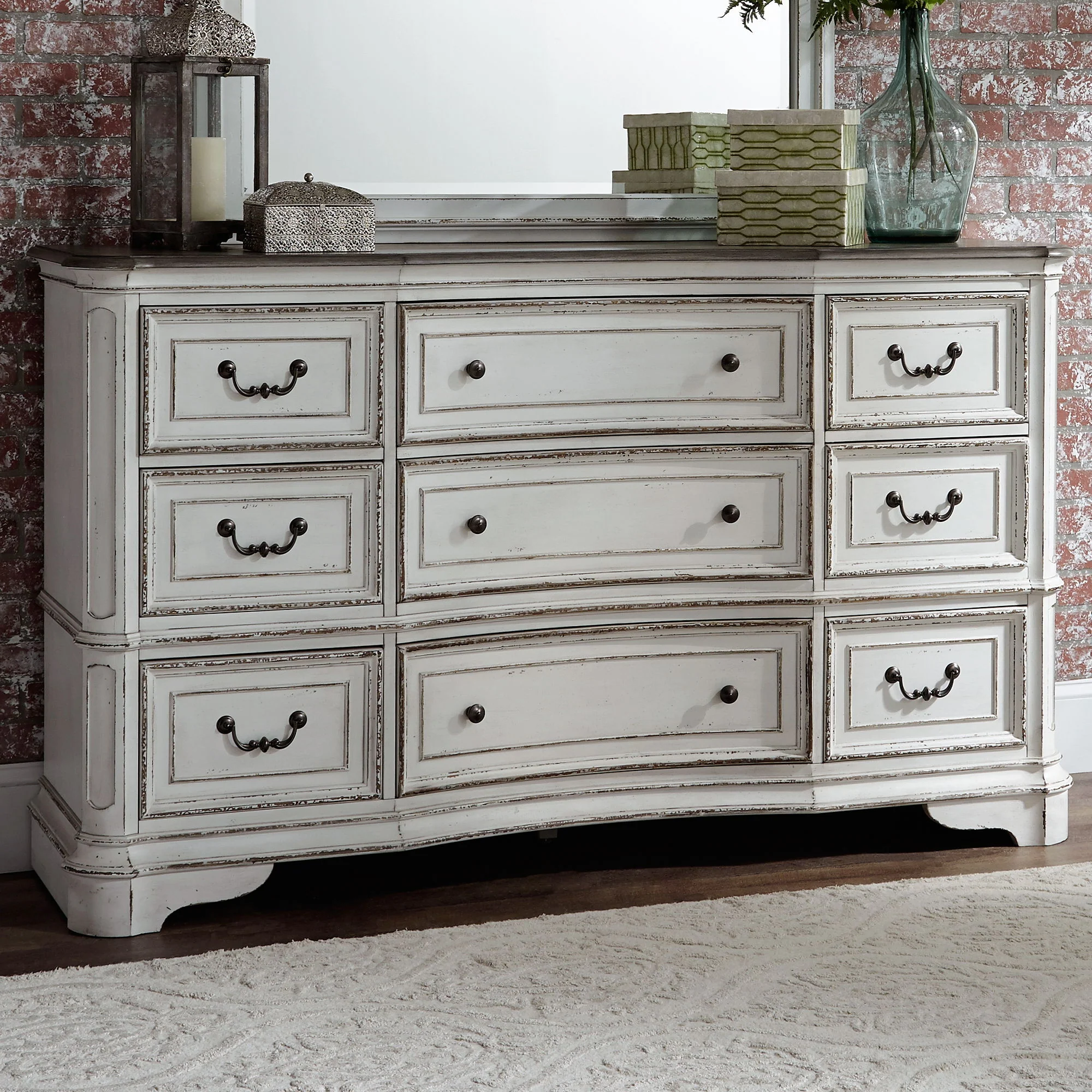 Magnolia Manor - 9 Drawer Dresser - Antique White - Image 2