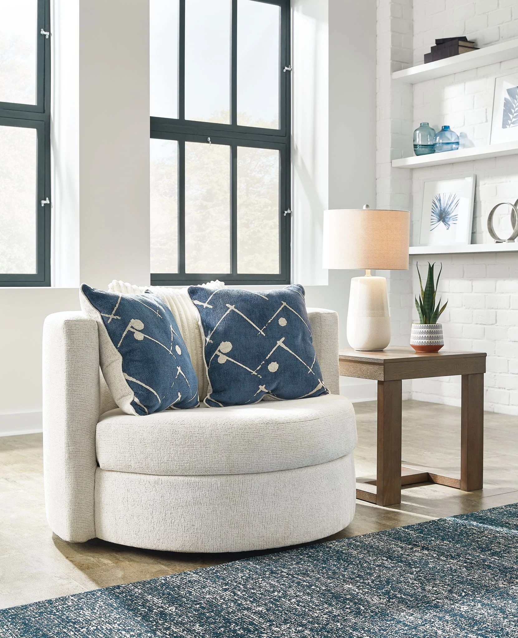 Padova - Swivel Accent Chair - Ivory - Image 3