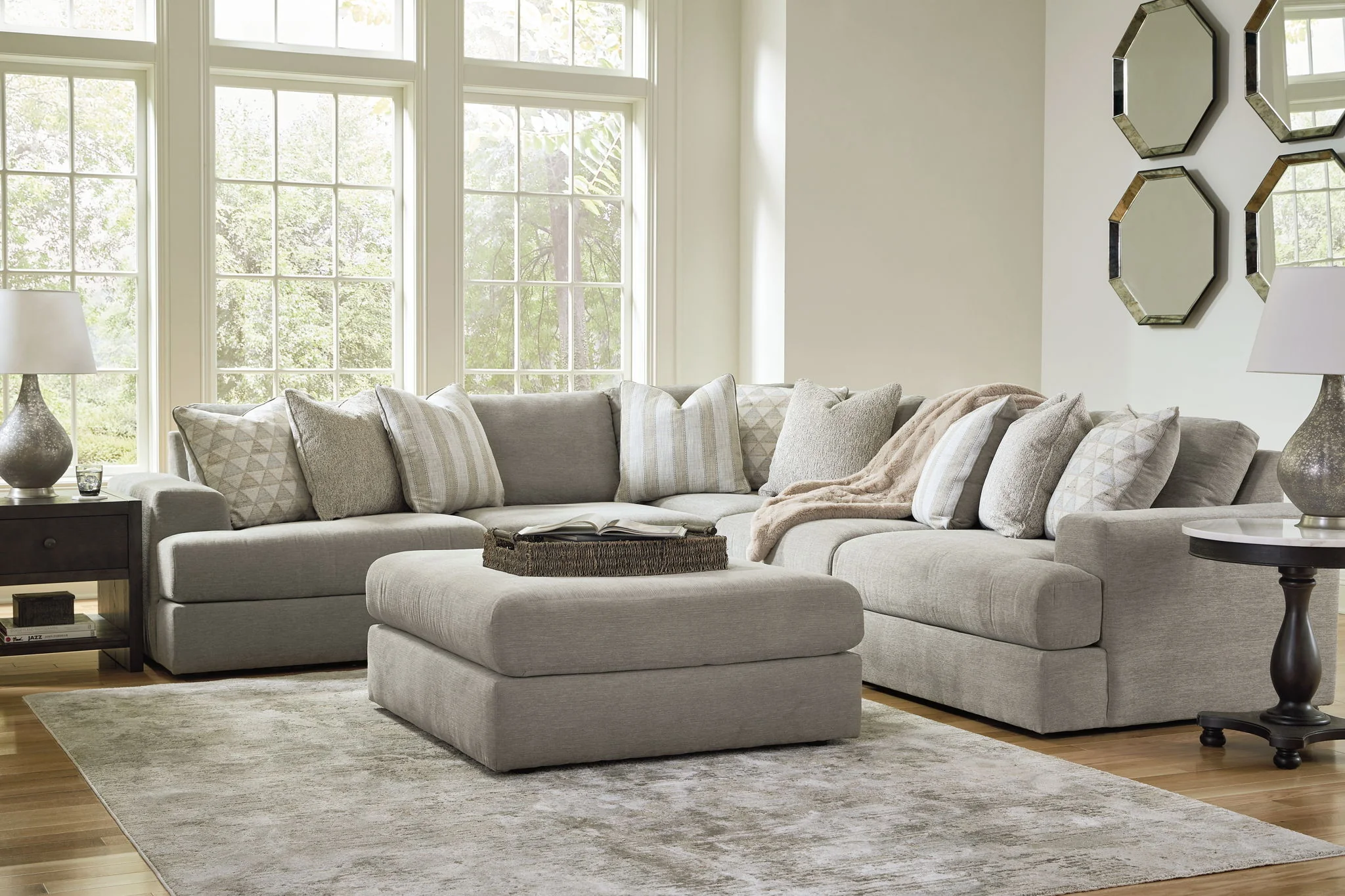 Avaliyah - Living Room Set - Image 2