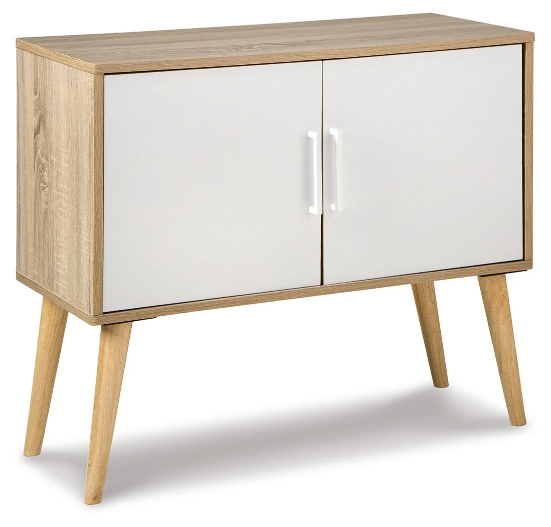 Orinfield – Accent Cabinet
