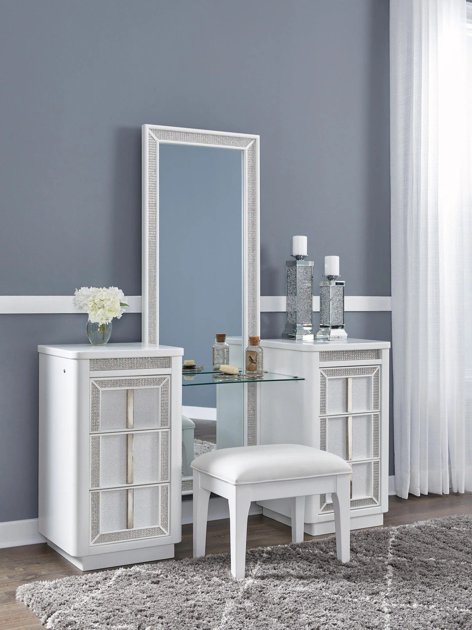 Chalanna - Vanity With Mirror - White - Image 2