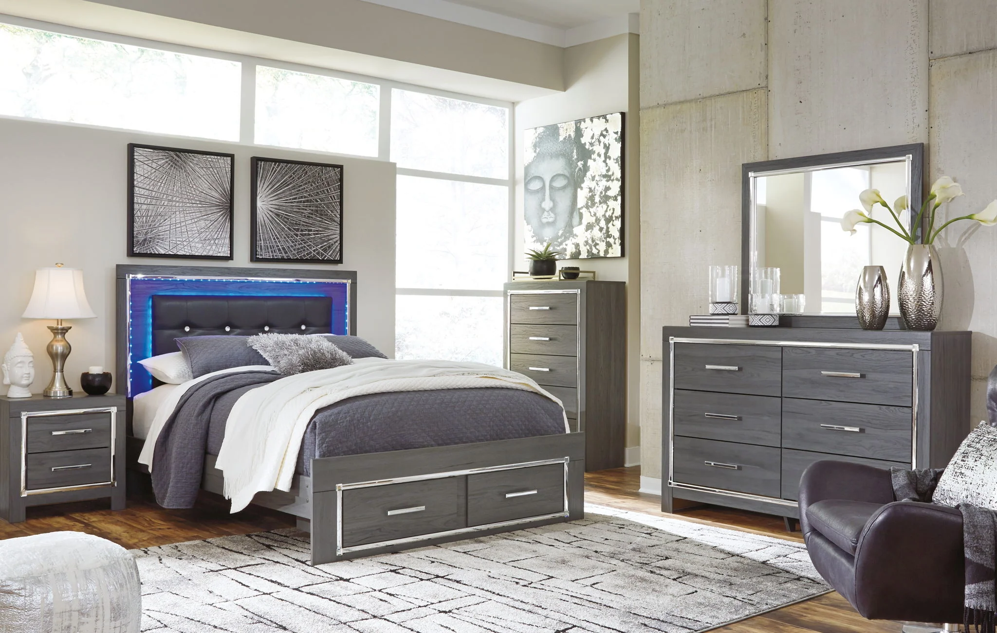 Lodanna – Storage Bed Set