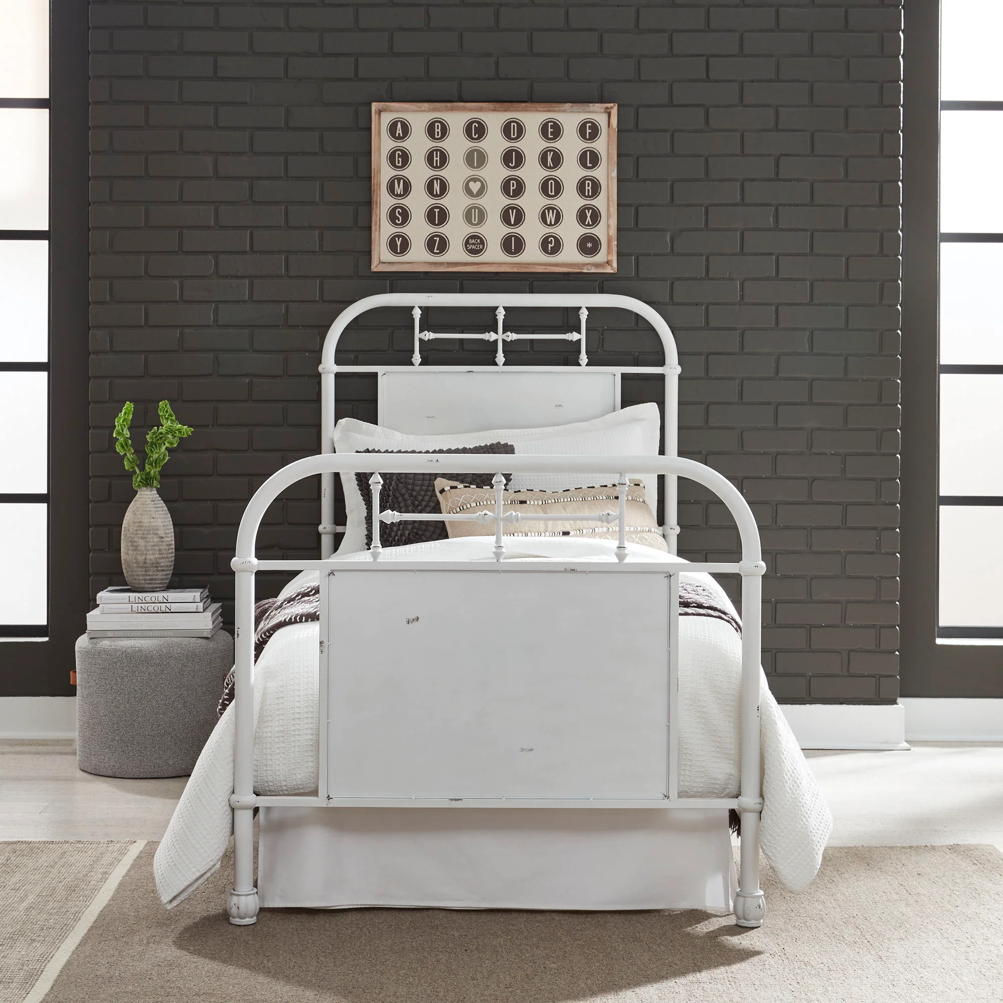 Vintage Series - Metal Bed - Image 1