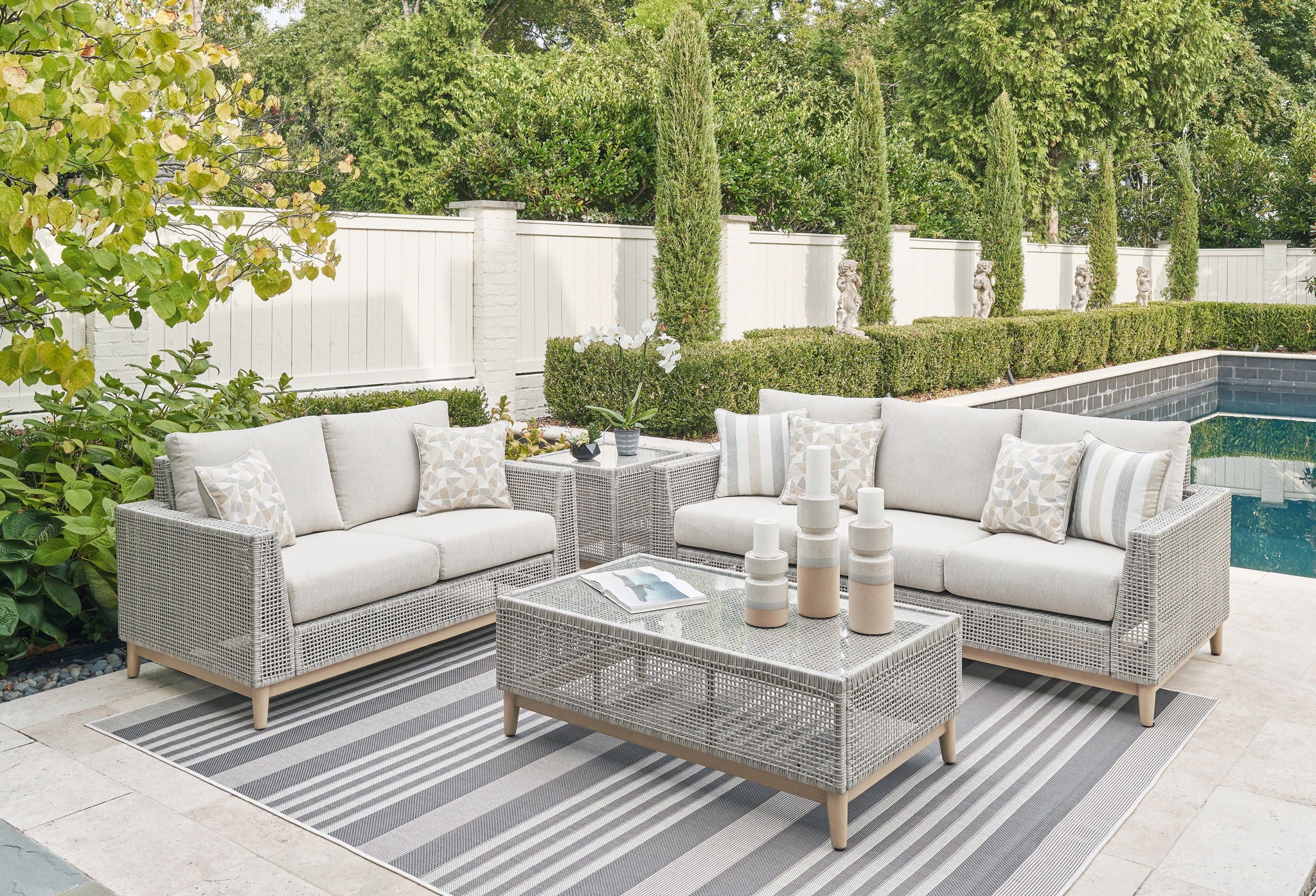 Seton Creek - 4 Pc. - Lounge Set - Gray - Image 1