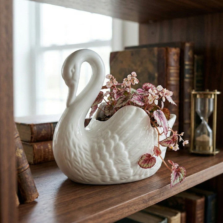 Swan Minimal Ceramic Pot - Image 2