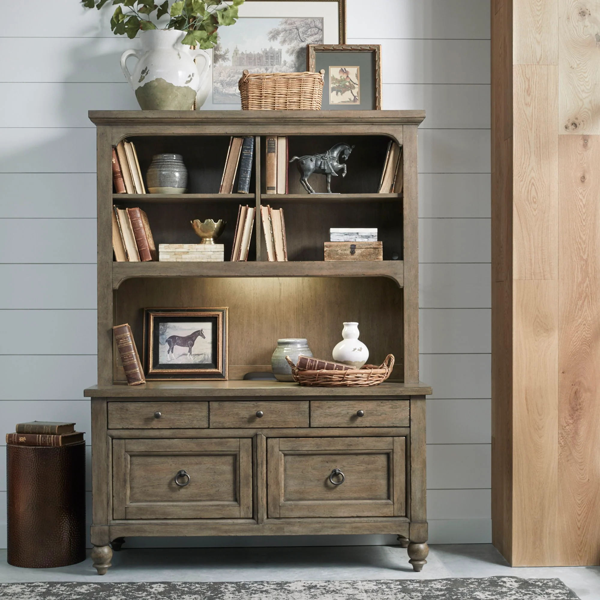 Americana Farmhouse – Credenza