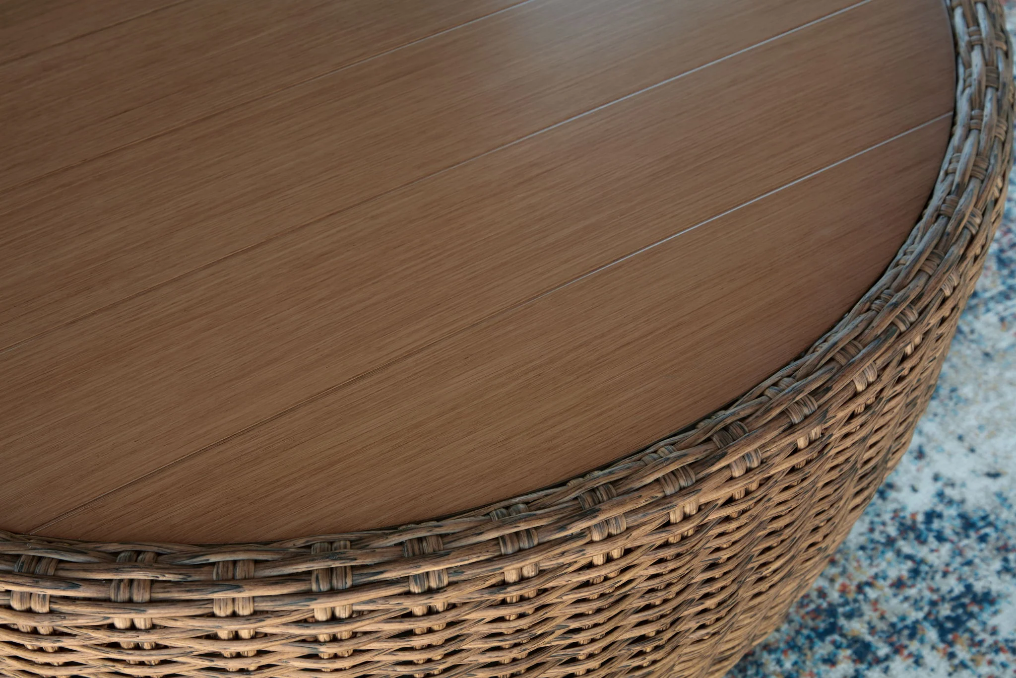 Double Point - Round Cocktail Table - Beige - Image 2