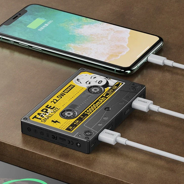 Retro Cassette Power Bank - Image 2