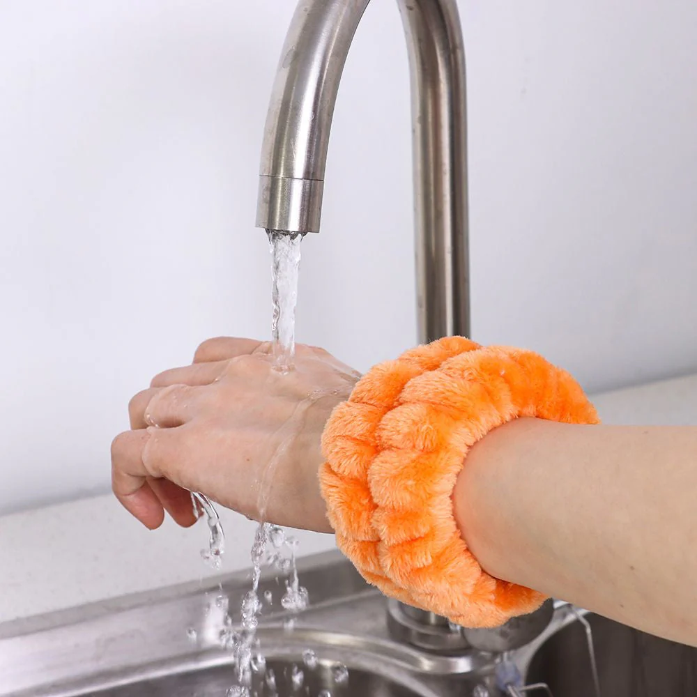 Mini Water-Absorbing Wristband Towel - Image 2