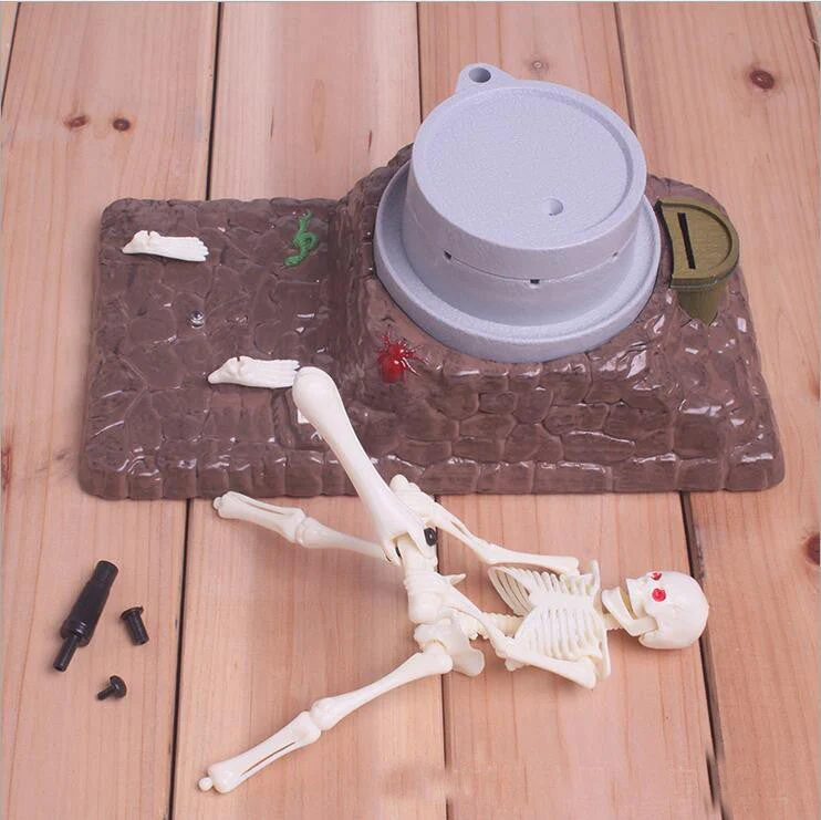 Grinding Scary Skeleton Coin Box - Image 3