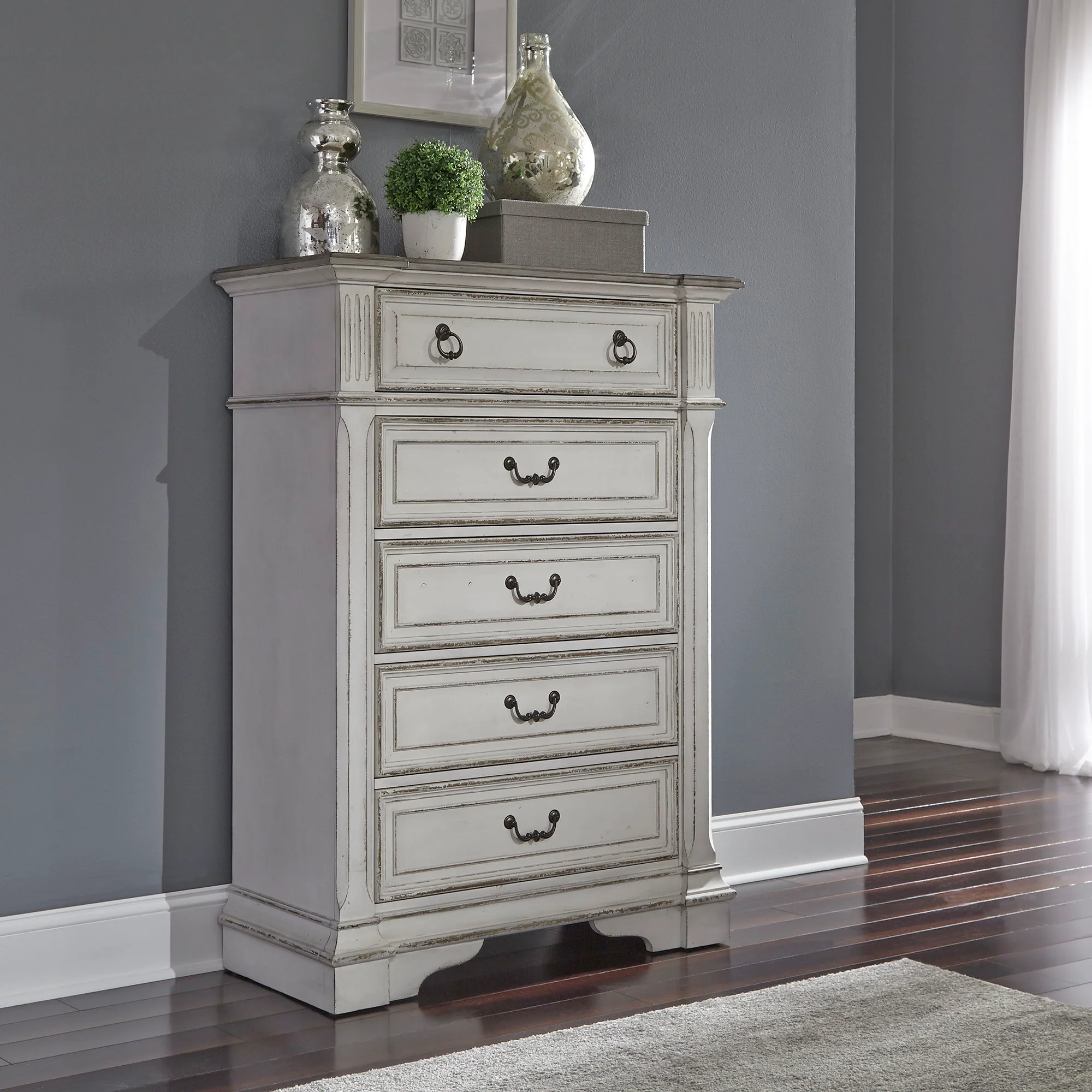 Abbey Park - 5 Drawer Chest - Antique White - Image 3