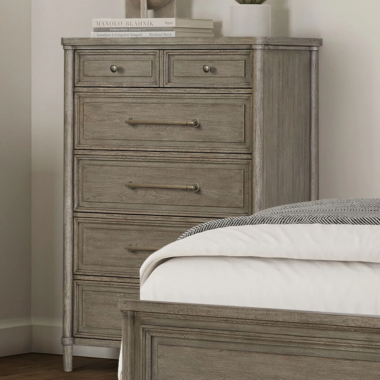 Rochelle Park – 5 Drawer Chest – Smokey Taupe
