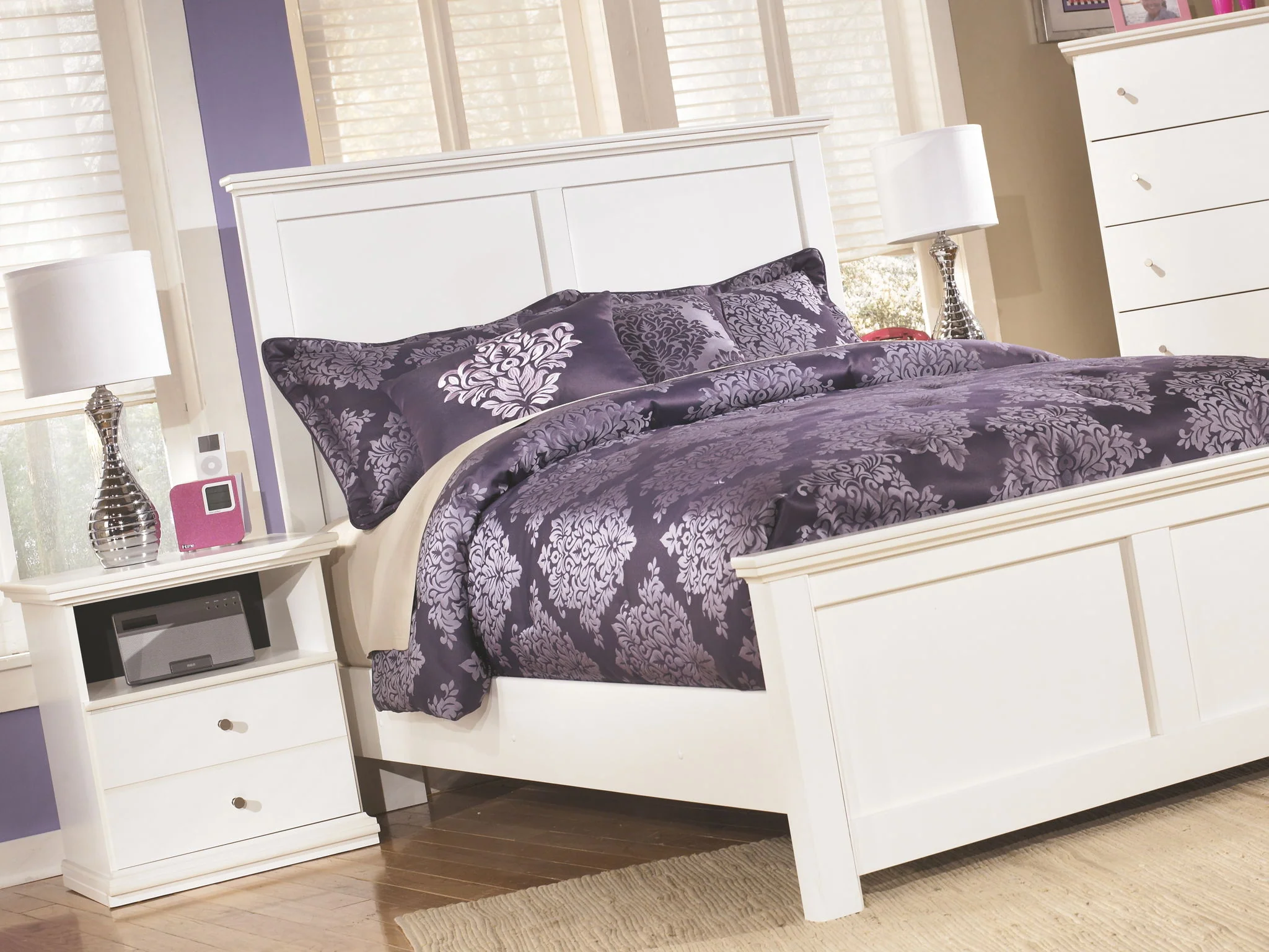 Bostwick Shoals - One Drawer Night Stand - White - Image 2