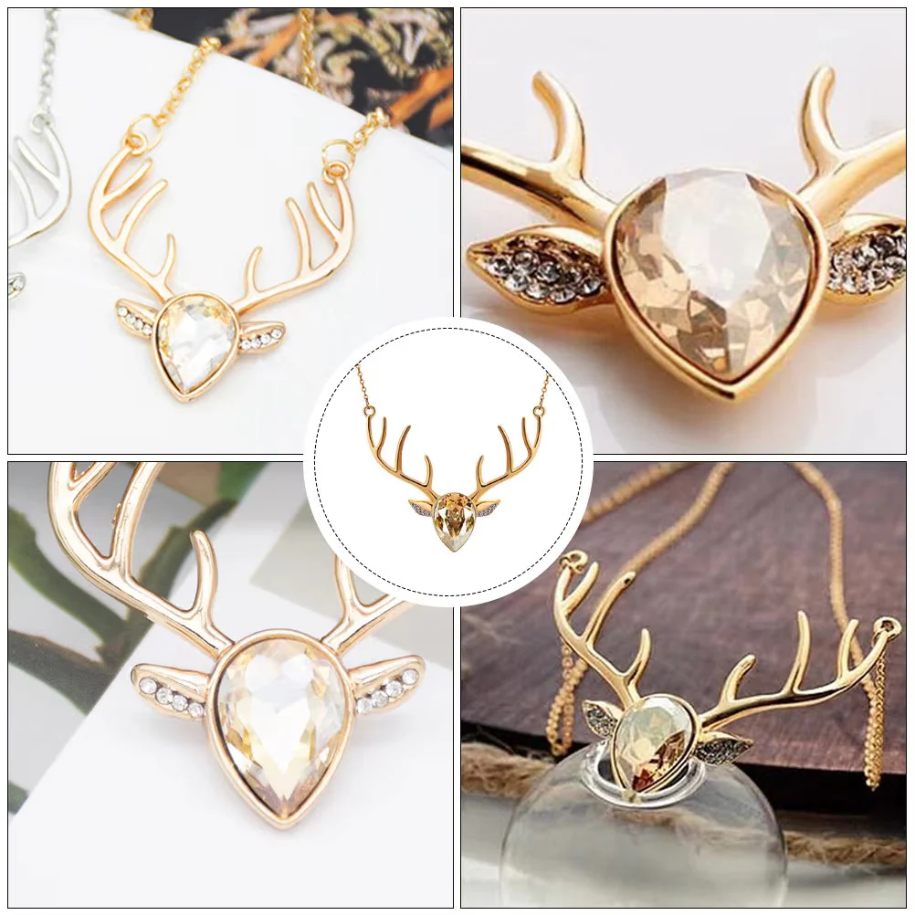 Christmas Elk Necklace - Image 1