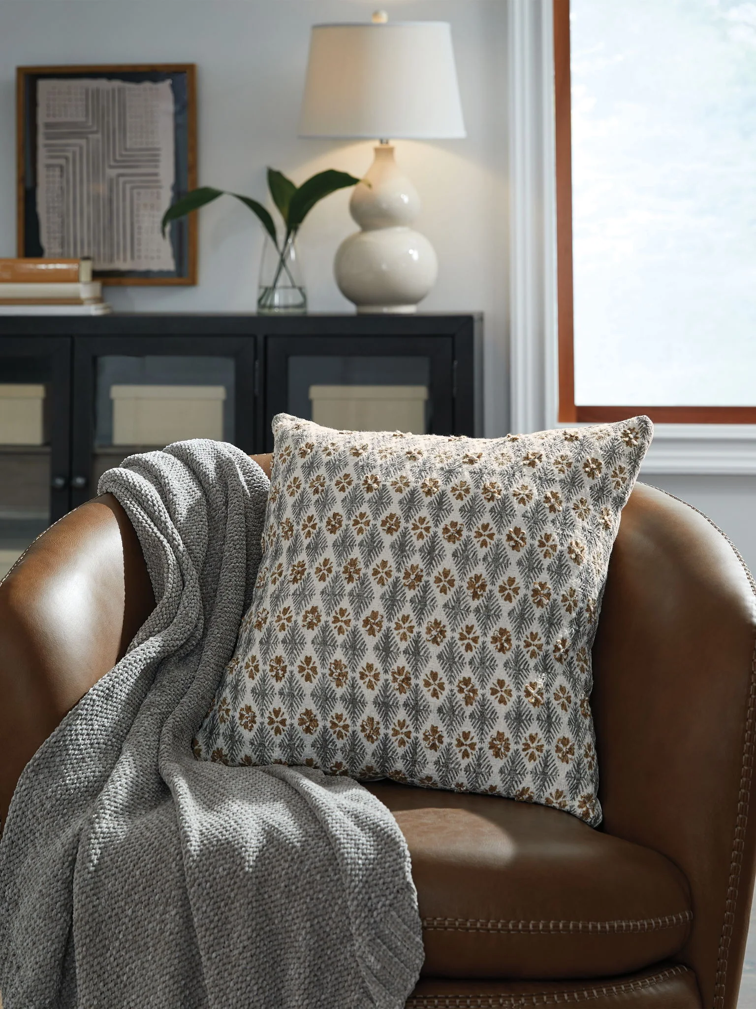 Dainwick - Pillow - Image 3