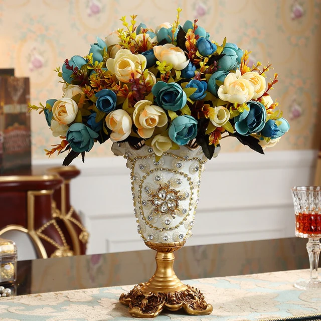 European Luxury Diamond Resin Vase - Image 1