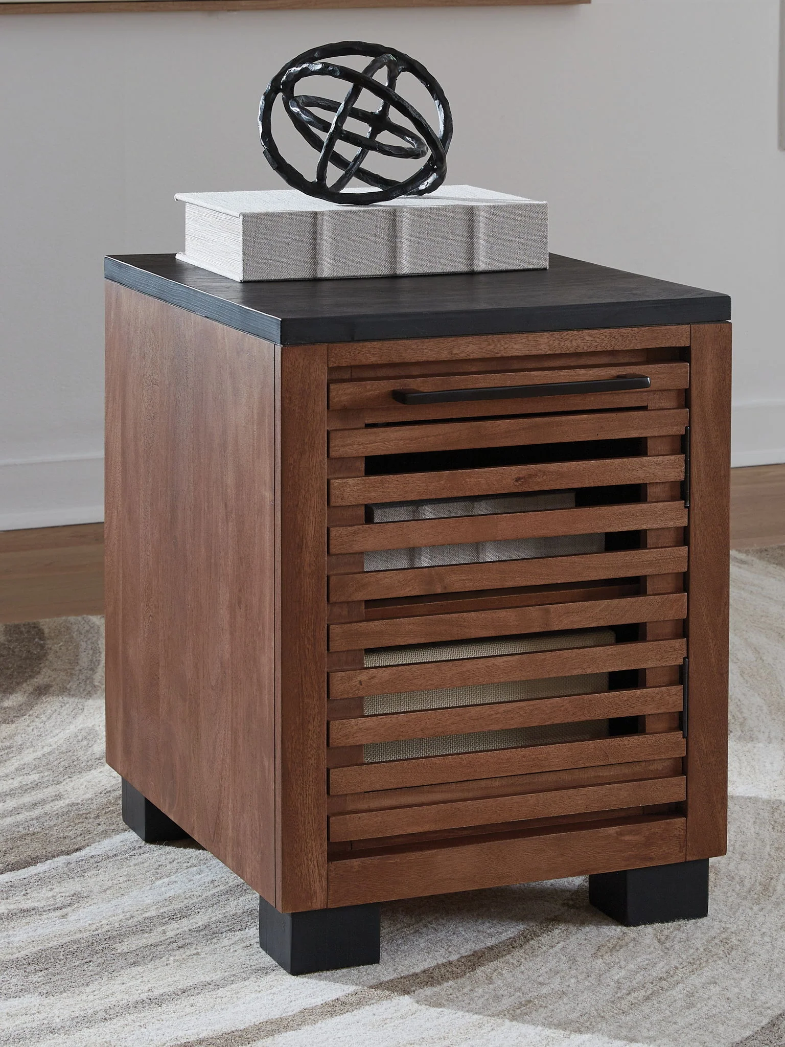 Kallari - Chair Side End Table - Warm Brown / Black - Image 2