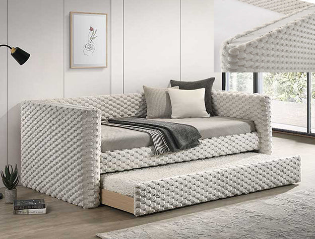 Brielle Daybed - Image 1