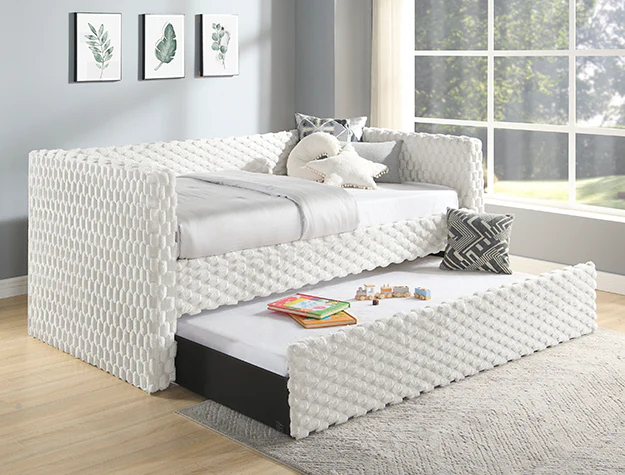 Molly Daybed White Dove - Image 1