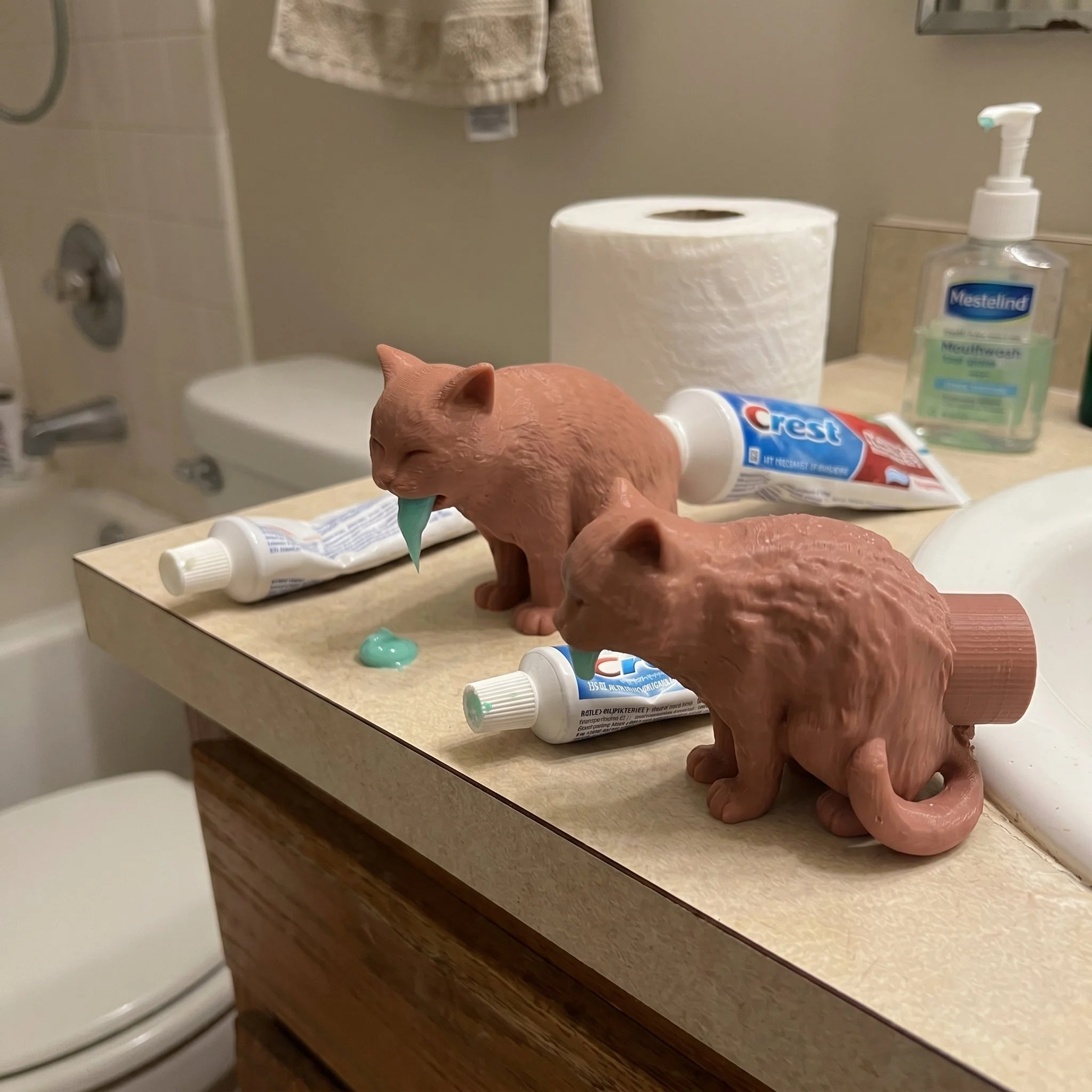 Hangover Cat Toothpaste Dispenser - Image 3