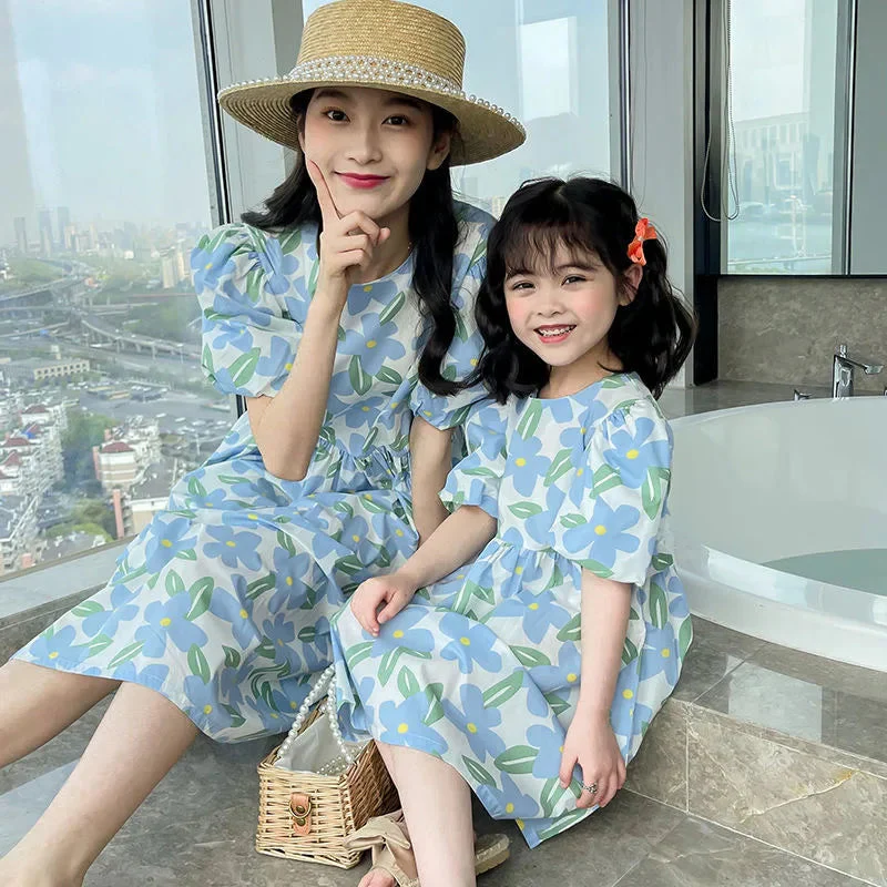 Cute Matching Mother Daughter Floral Print Sleeveless Top - Image 1