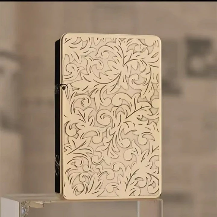 Classic Vintage Brass Windproof Lighter - Image 3