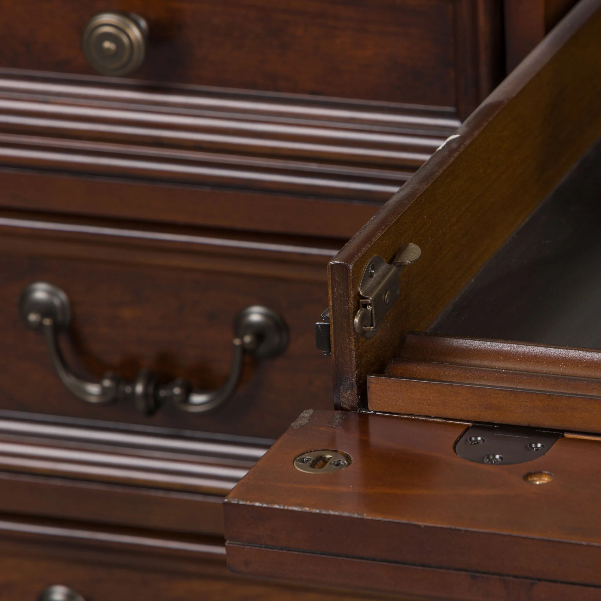 Brayton Manor - Jr Executive Desk - Cognac - Image 2
