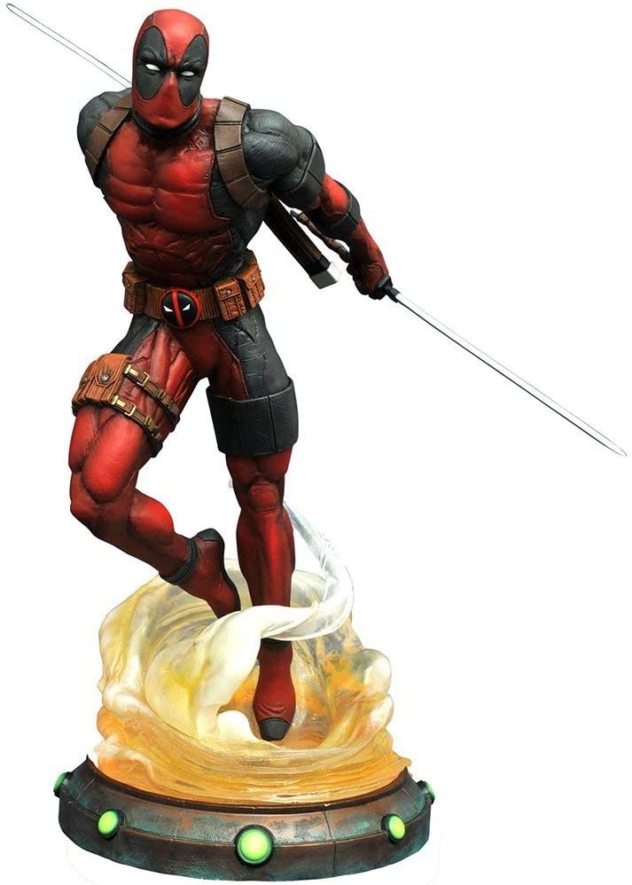 Diamond Select Toys Marvel Gallery: Deadpool PVC Figure - Image 1