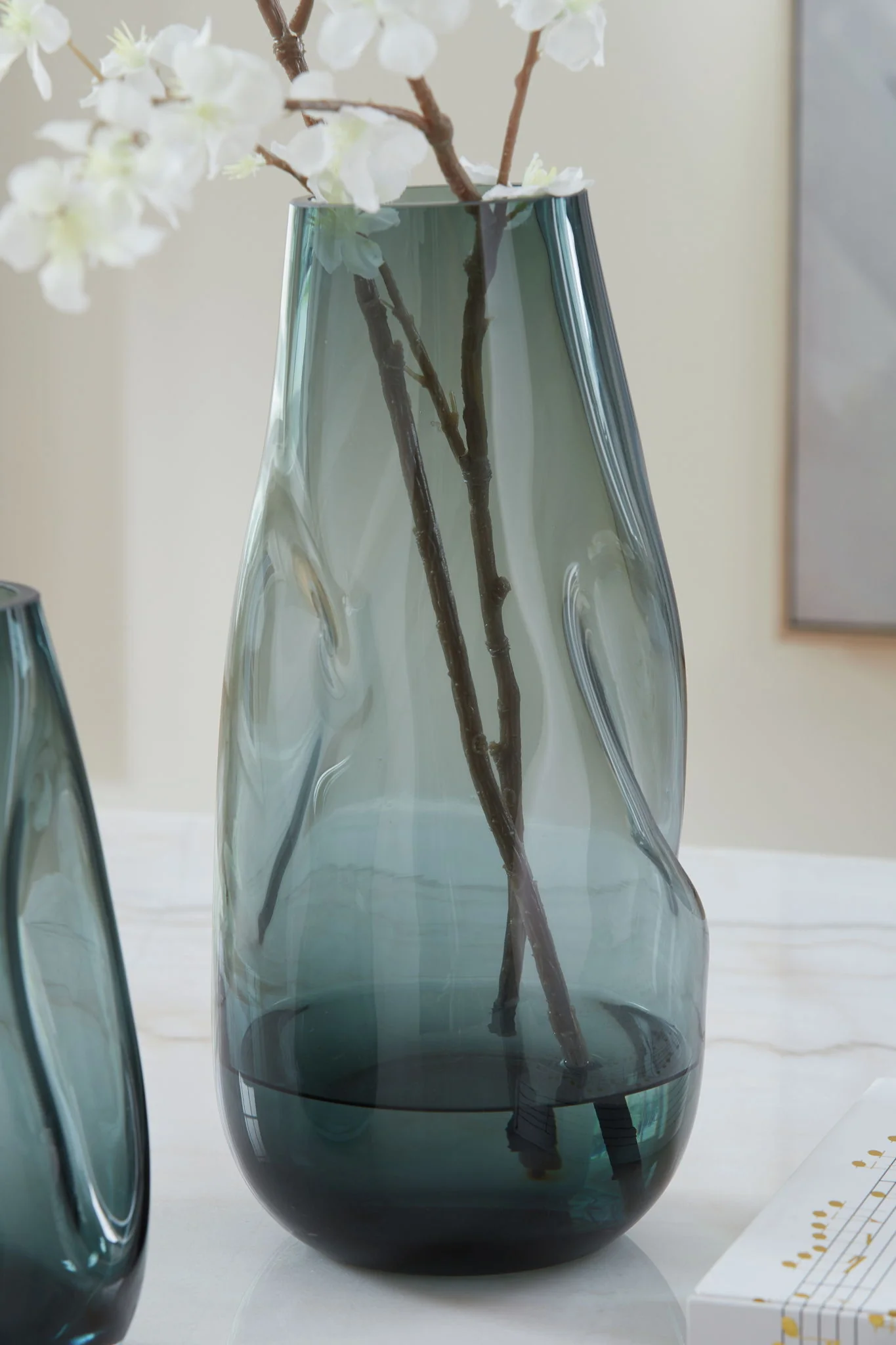 Beamund - Vase - 13" - Image 3