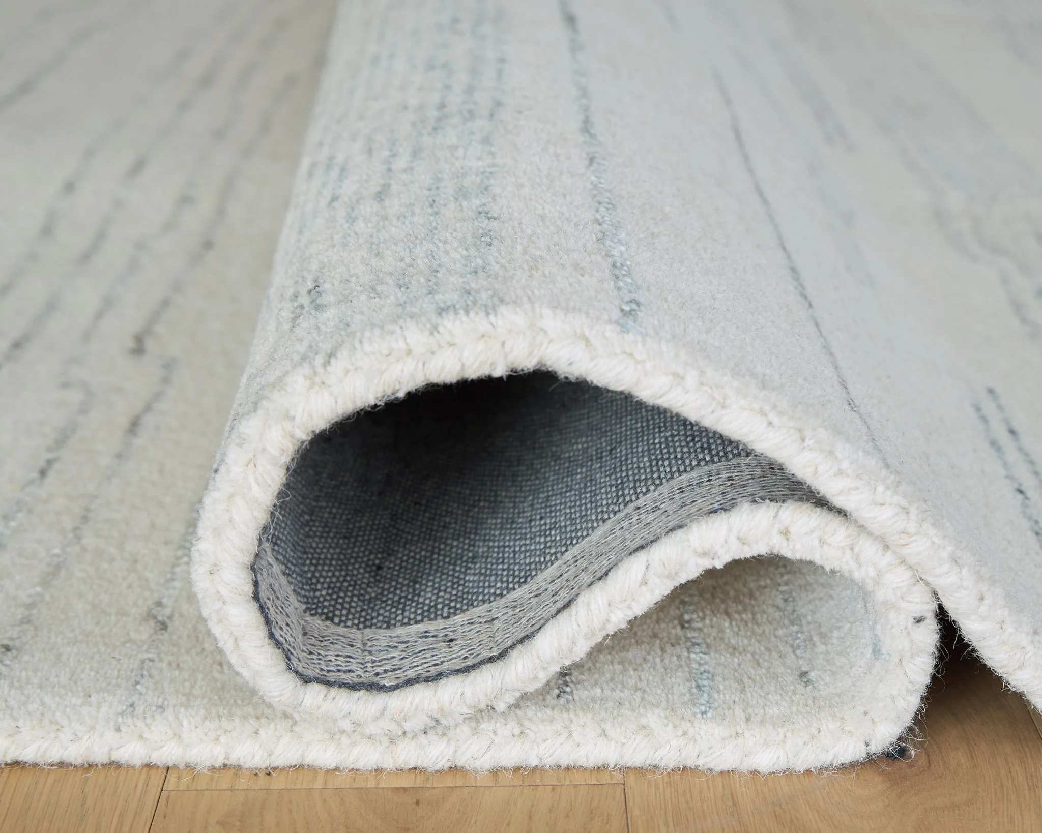 Genemost - Rug - Image 3