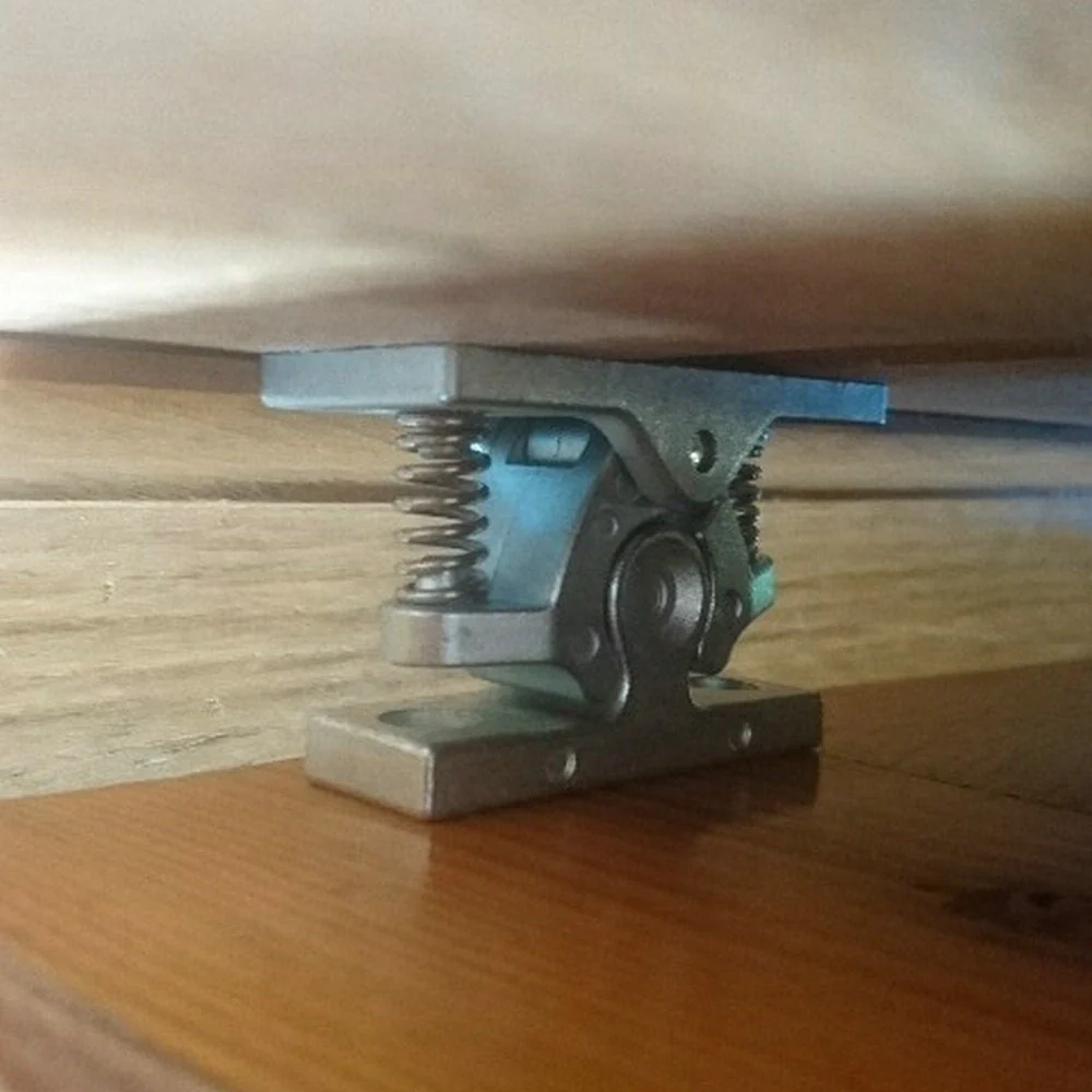 Solid Door Heavy Duty Drawer Latch - Image 3