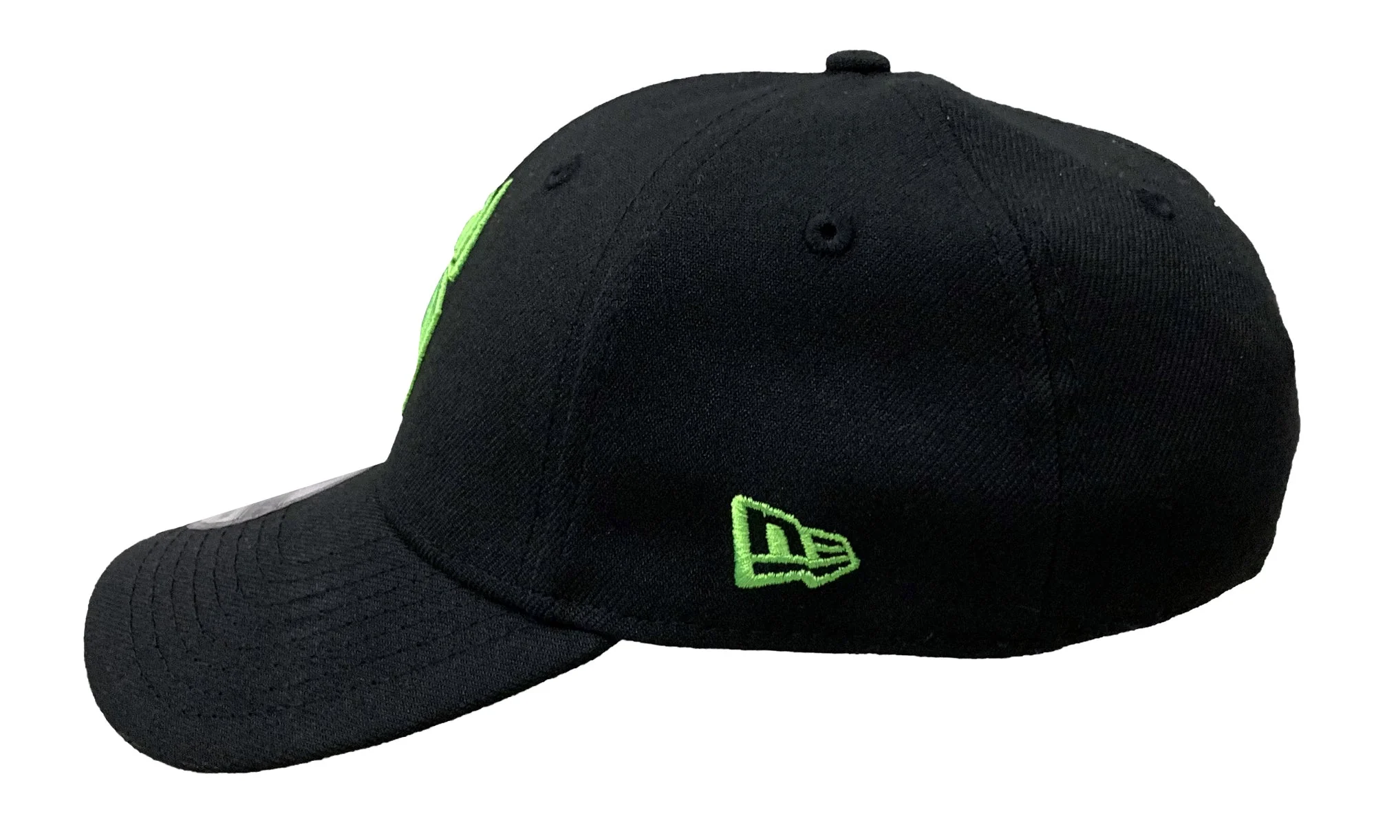 New Era Marvel Spider-Man Black Pop Color 39Thirty Fitted Hat M/L - Image 2