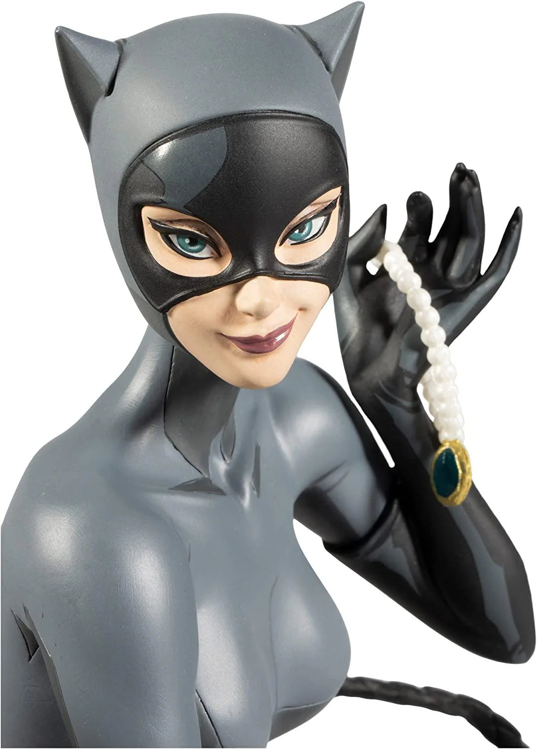 McFarlane Toys DC Direct Designer Series - Catwoman by Stanley ARTGERM LAU Resin - Image 2