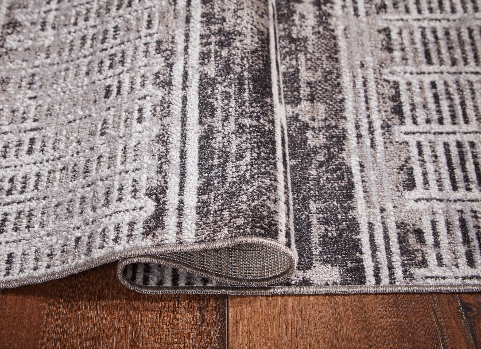 Henchester - Rug - Image 3