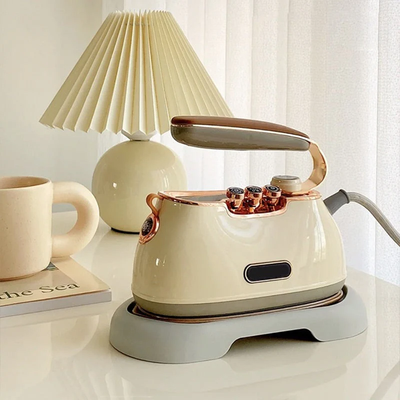 Retro Portable Handheld Steam Iron - Image 3