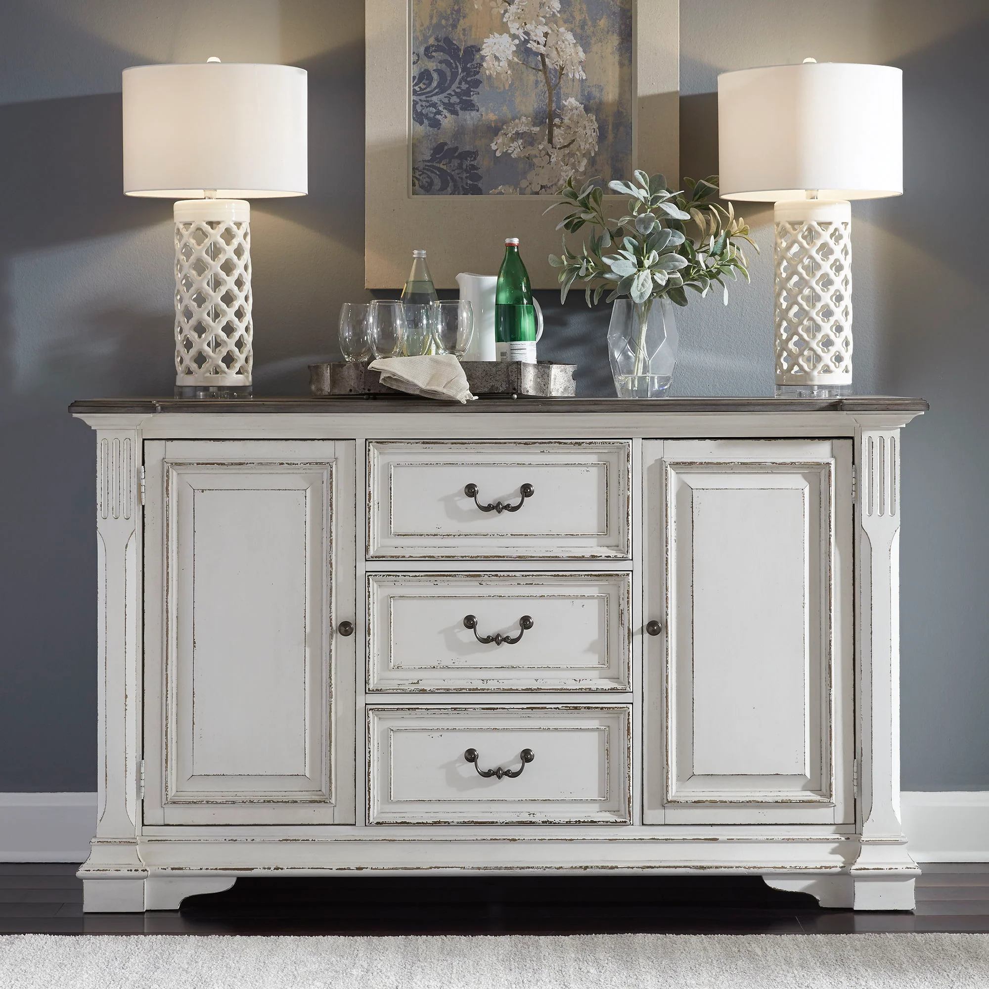 Abbey Park - Buffet - Antique White - Image 3