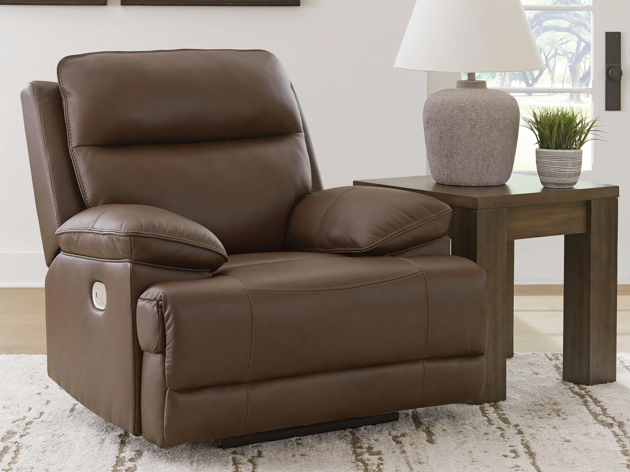 Vonryan - Power Recliner / Adj Headrest - Tobacco - Image 3