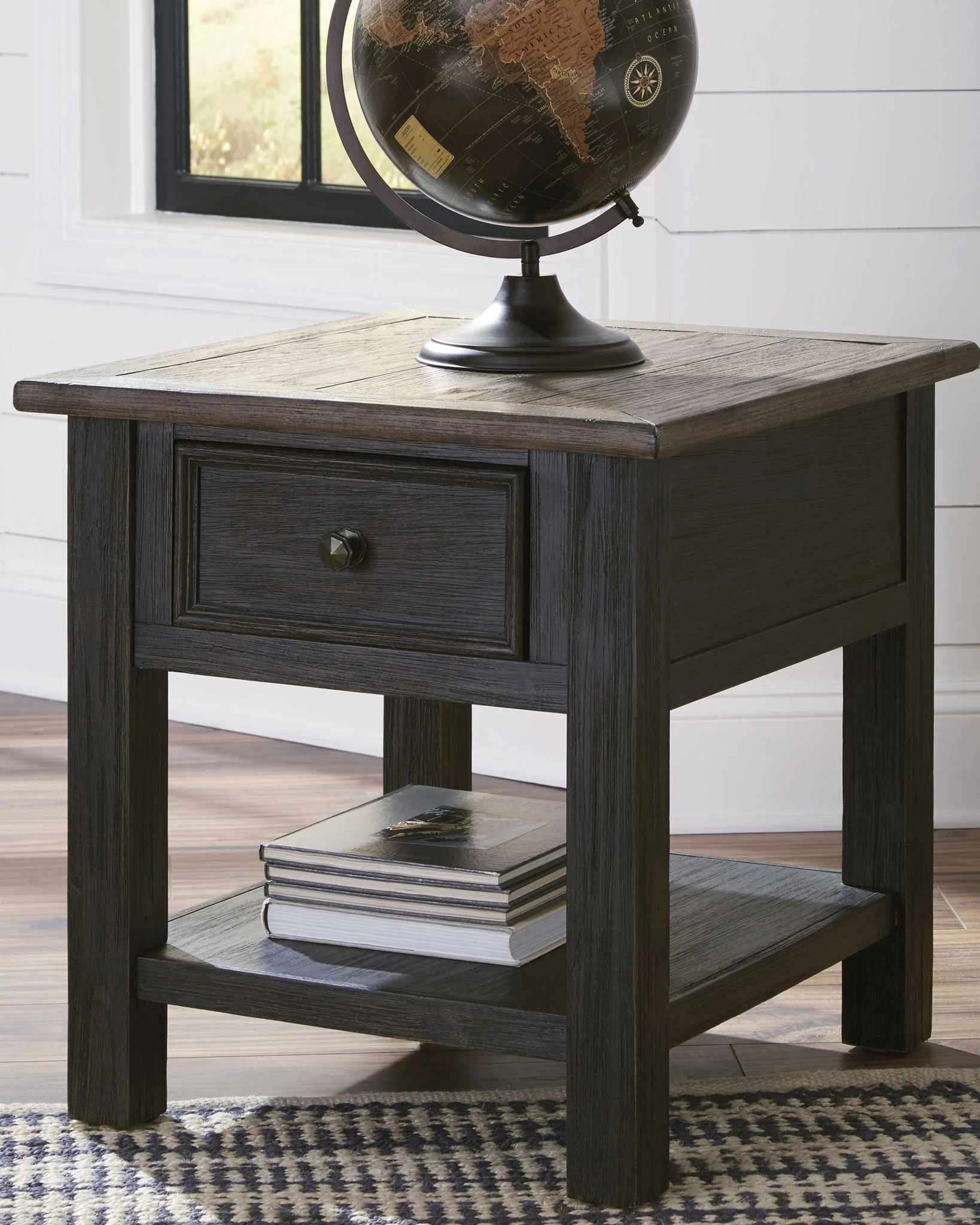 Tyler Creek - Rectangular End Table - Grayish Brown / Black - Image 2