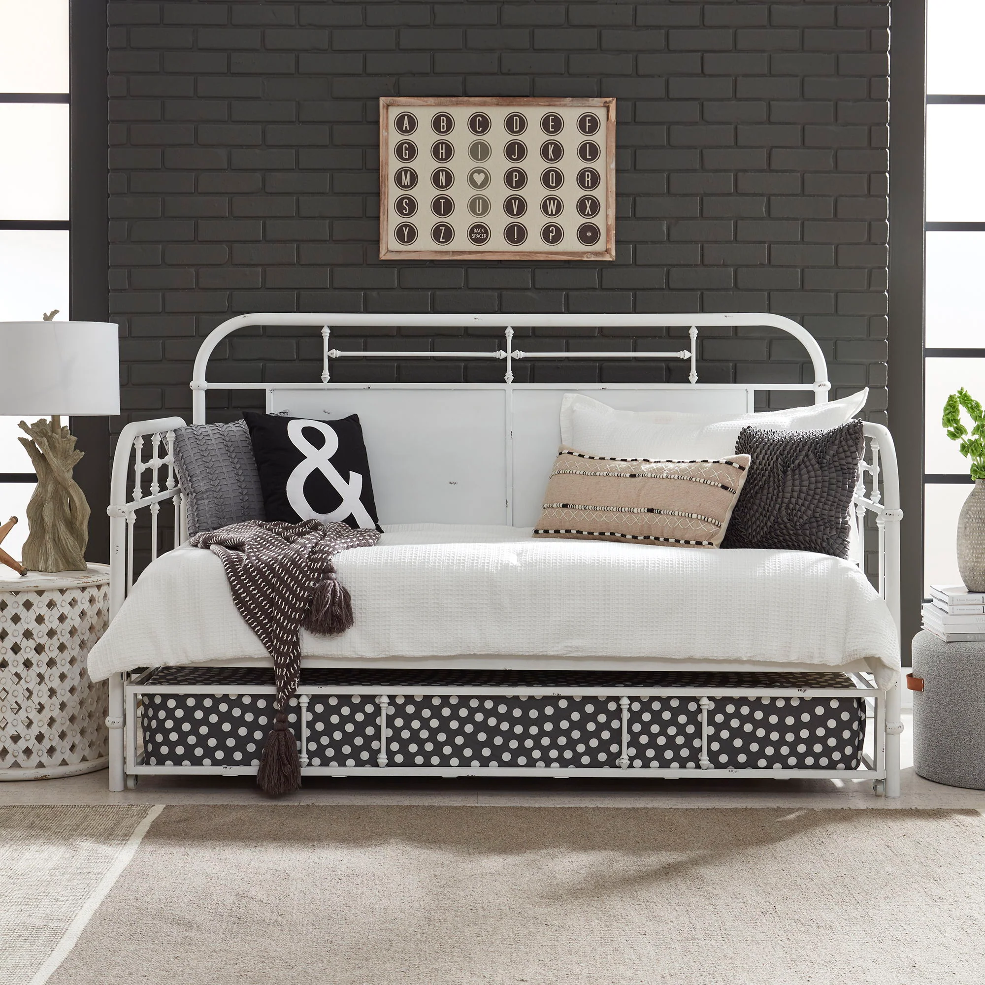 Vintage Series - Metal Trundle - Image 1